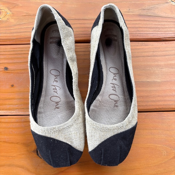 Toms Burlap and Canvas Ballet Flats, Black and Tan Size 8.5 - Picture 1 of 9